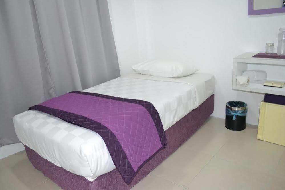 Lavender Hotel Teluk Intan Dış mekan fotoğraf